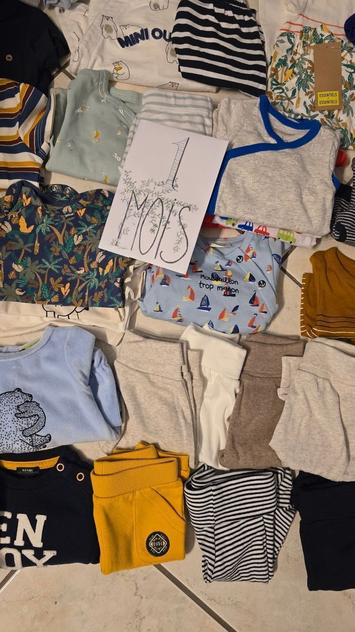NEUFS !!! C est cadeau 🥰🤩👌sublime gros  lot  1 MOIS  garçon (Primptemps ete)💙🤩😍👍👌 - photo numéro 5