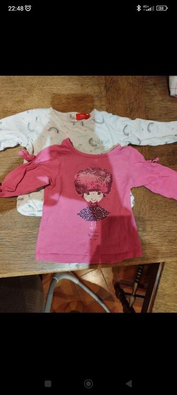 Lot de 2 pulls légers.