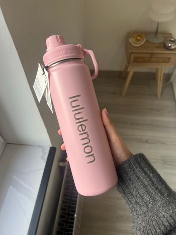 Gourde lululemon rose  710 ml