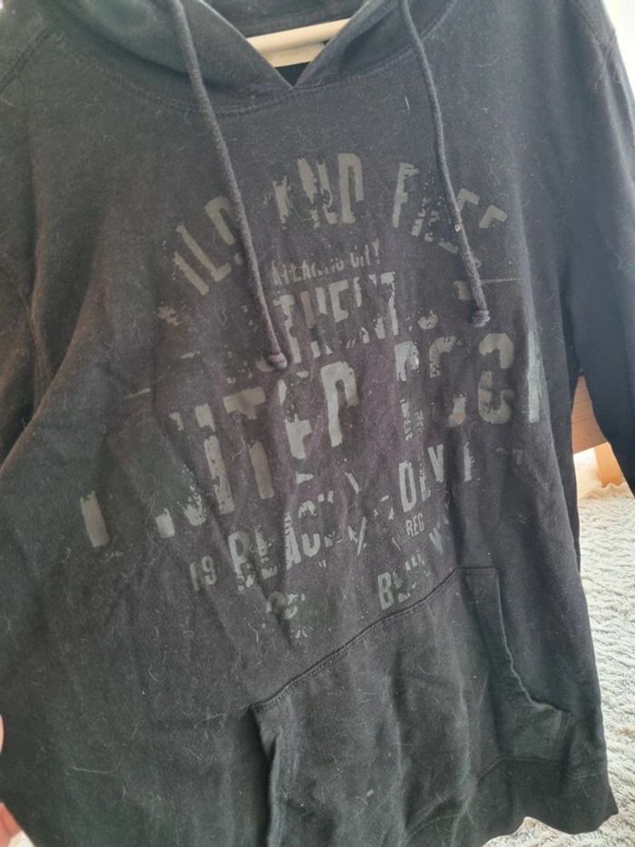 Sweat noir - photo numéro 2