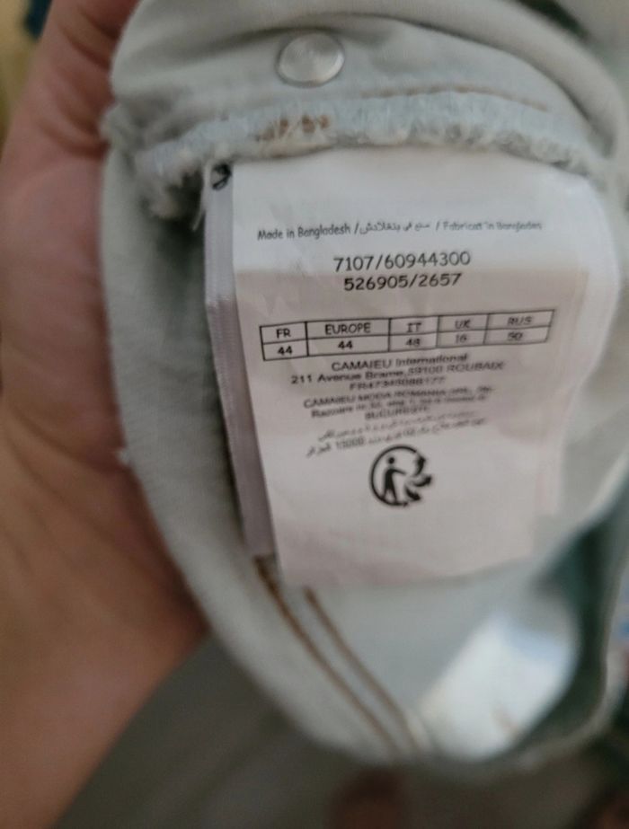 Très beau jeans boyfriend 
Camaïeu 
Taille 44

Neuf sans étiquette 🏷 - photo numéro 6