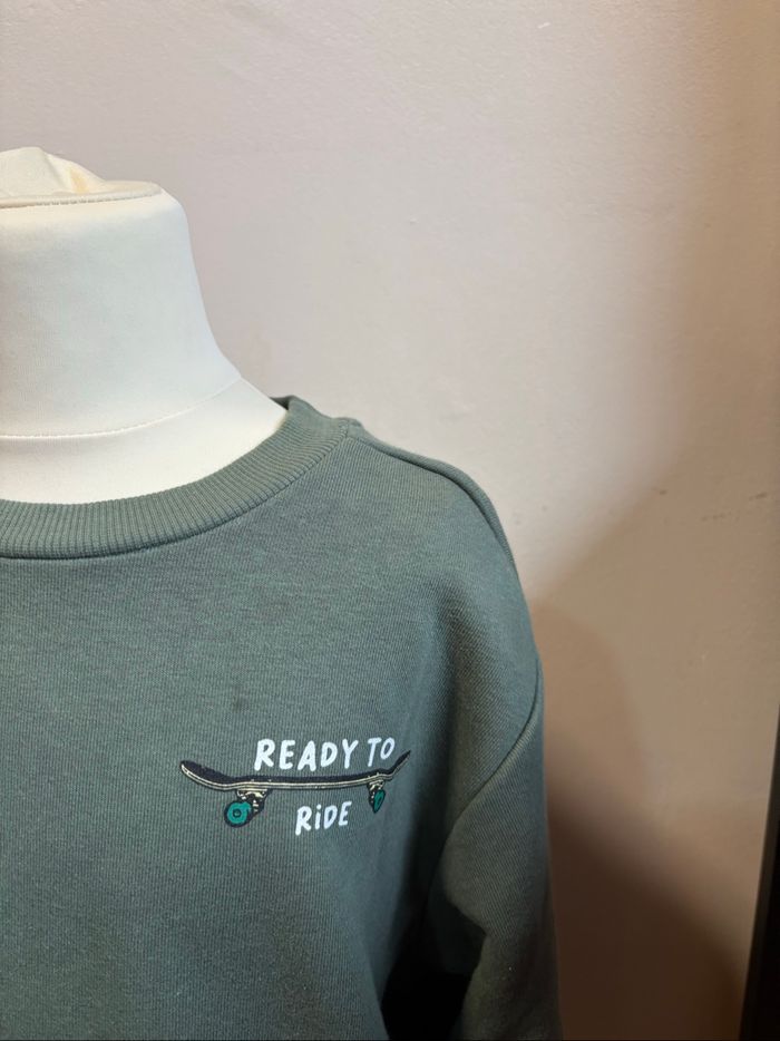 Pull garçon taille 122/128 - photo numéro 3