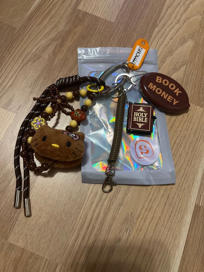 Bijou de sac shouïa hello Kitty