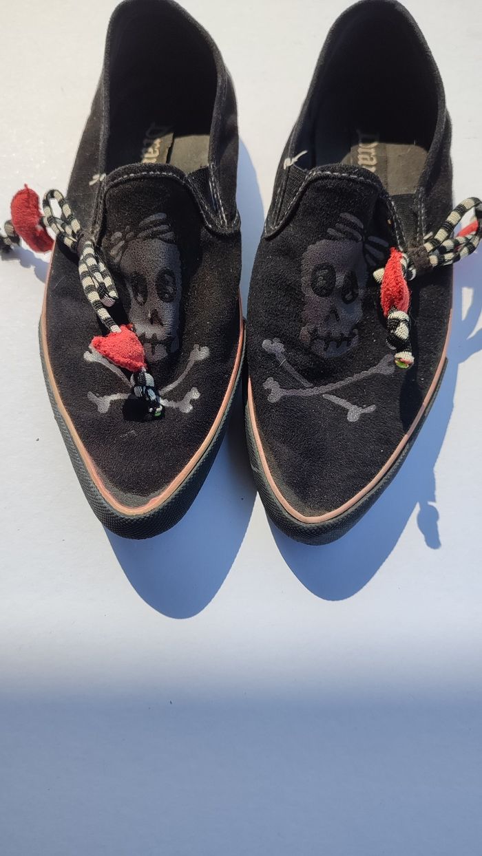 Basket Draven tête de mort T37 - photo numéro 3