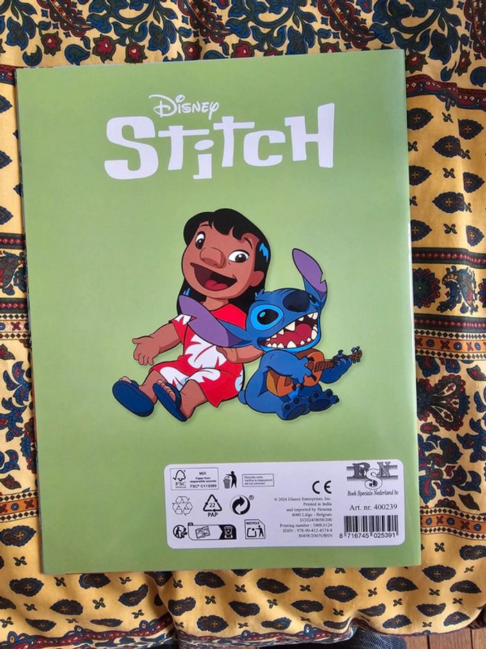 Cahier de coloriage stitch et lilo et autres disney - photo numéro 2