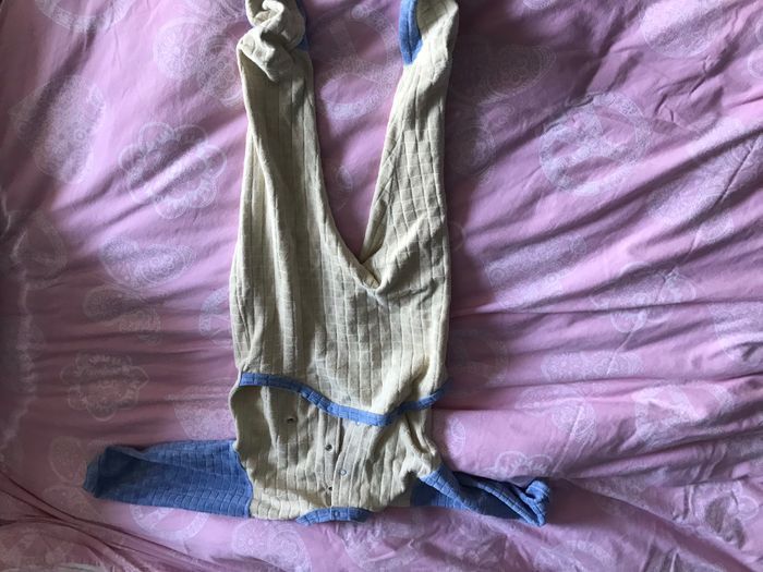 Les pyjamas des bébés de très bons états - photo numéro 6