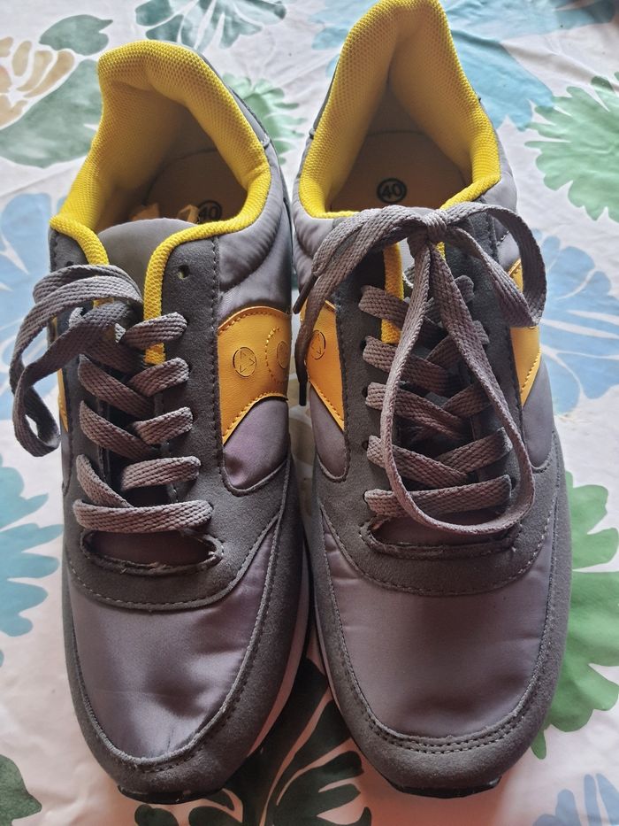 Basket fille gris jaune