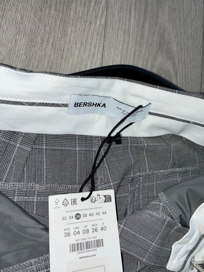 Pantalon gris Bershka avec ceinture S - photo numéro 8