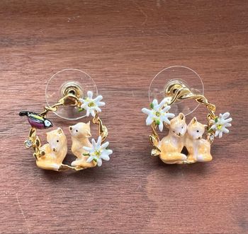 Boucles d’oreilles créoles renards polaires 