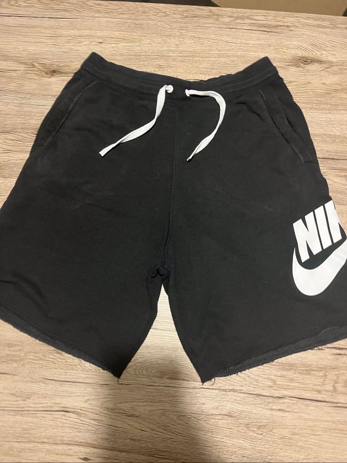 Short Nike