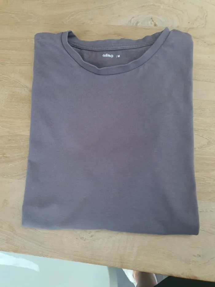 Tshirt manche courte taille medium - photo numéro 3