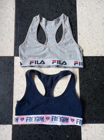 Lot de 2 brassieres XS Fila et Freegun