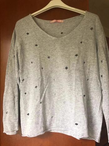 Pull gris col v trous Chantal B