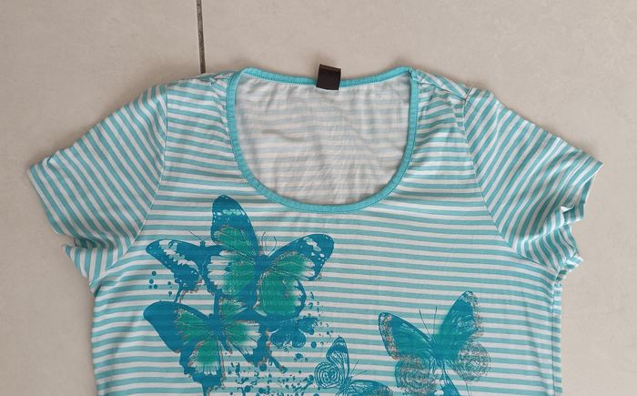 T-shirt Taille 42 - photo numéro 2