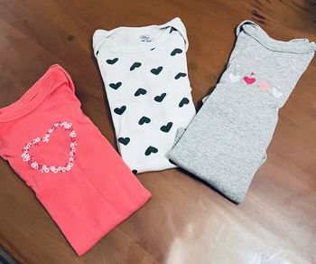 Lot de 3 bodies manches courtes 12 mois