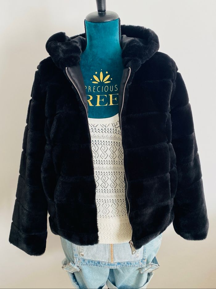 Veste Manteau Fausse Fourrure Toute Douce noire capuche
