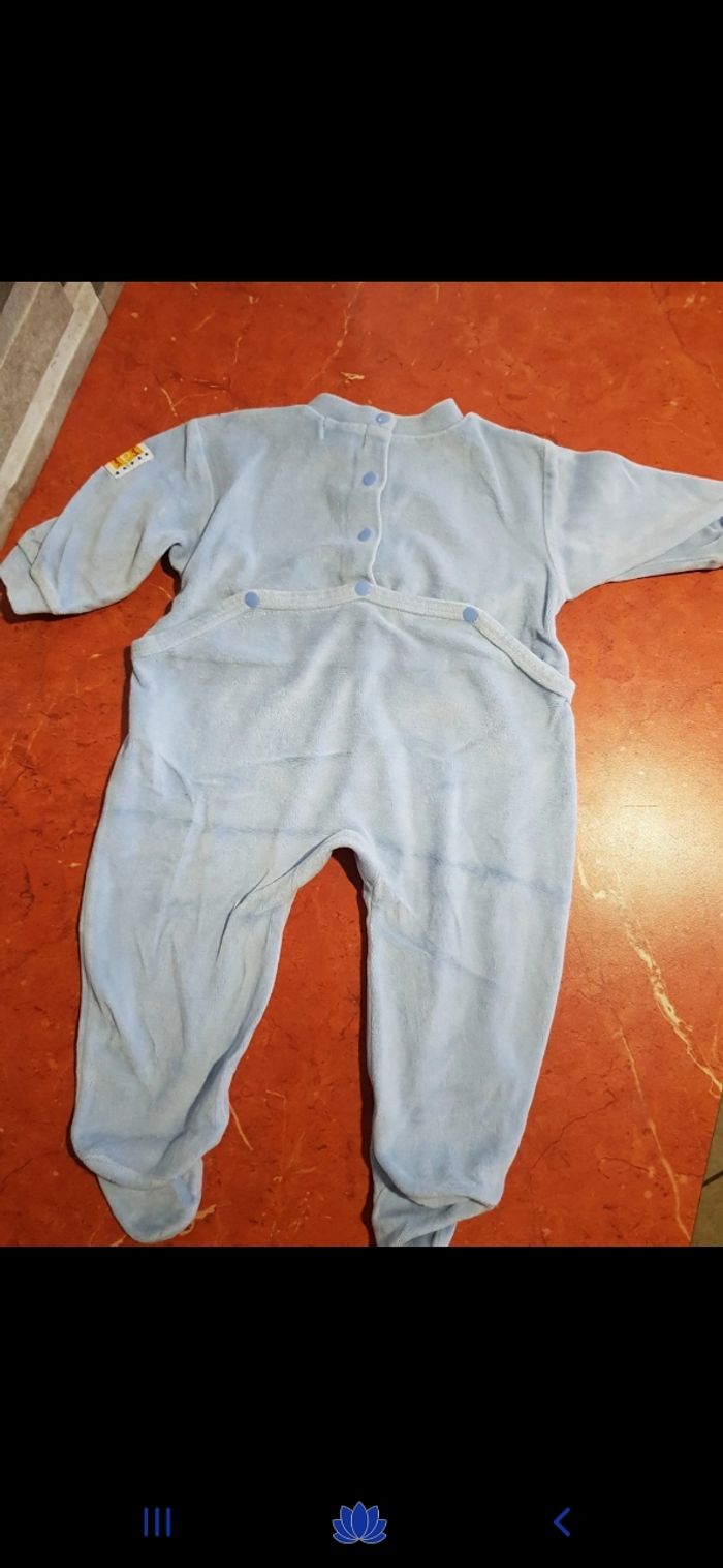 Pyjama bébé taille 6 mois - photo numéro 4