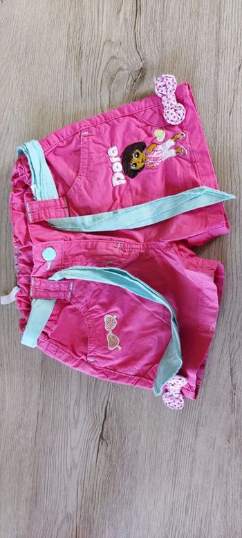 Short rose Dora, taille 3 ans, quasi neuf (mis quelques minutes)