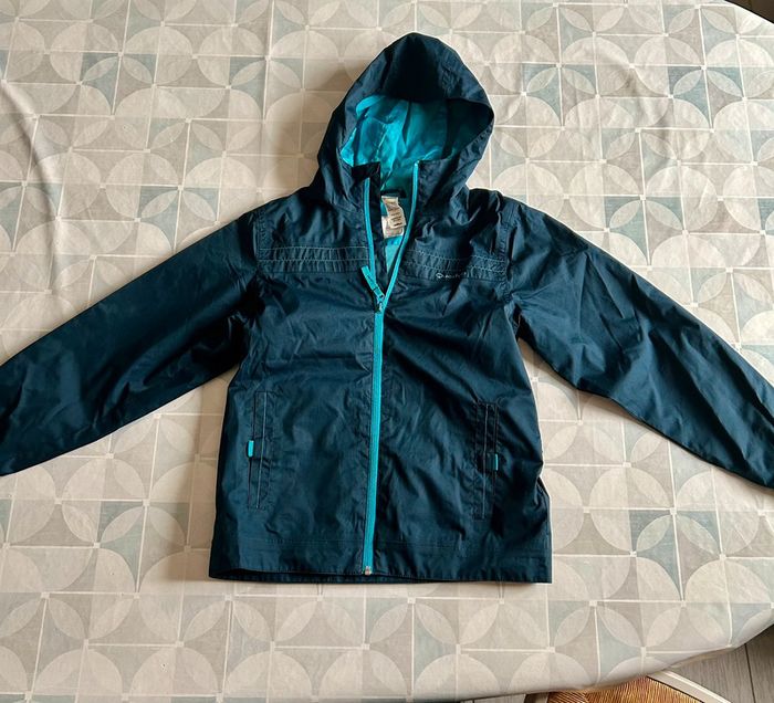 Veste coupe vent garçon - 12 ans - Queshua - en très bon état