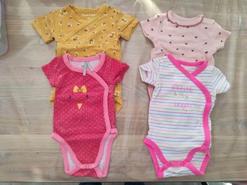 Lot de bodies manches courtes