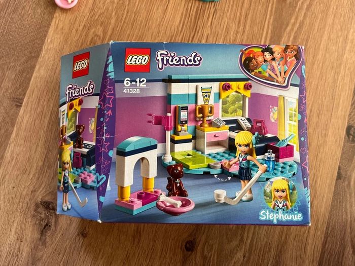 Lego friends chambre de Stéphanie 41328