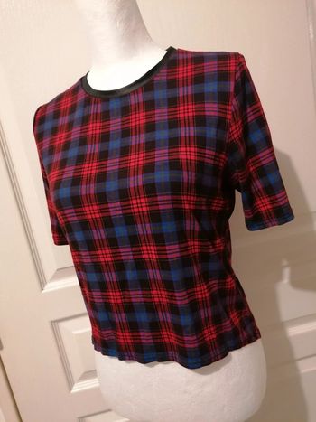 Haut top quadrillé neuf