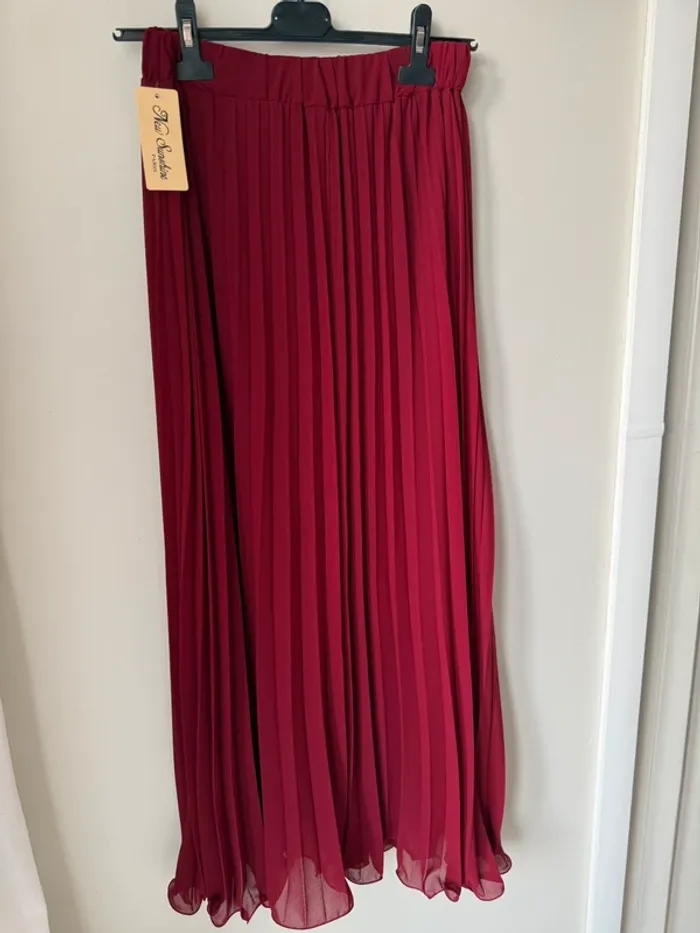 Jupe plissée bordeaux