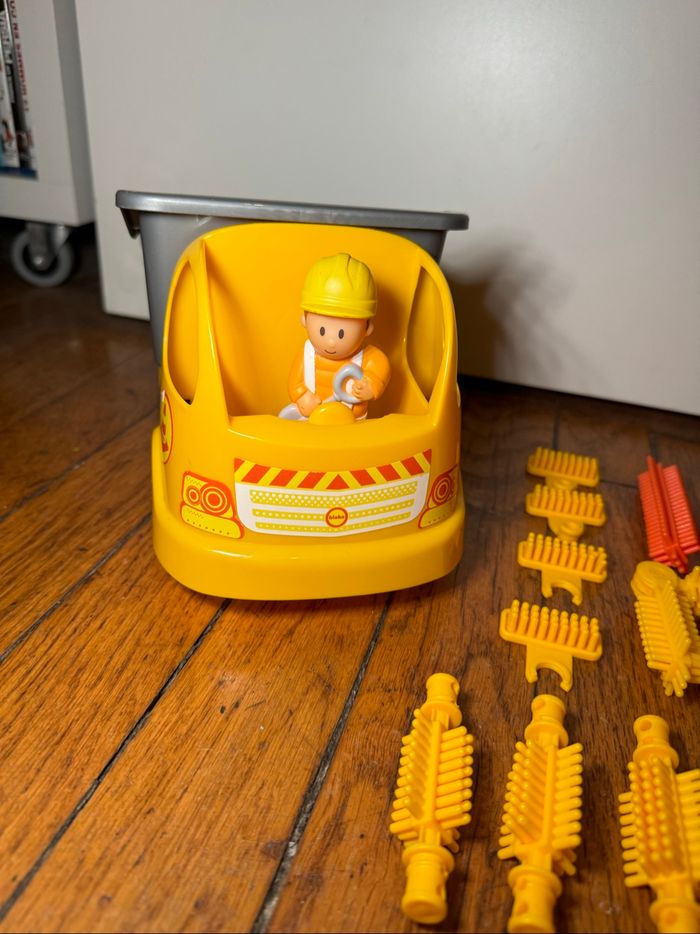 BLOKO 58 pièces avec Camion de travaux et 1 Figurine – Dès 12 Mois – Fabriqué en Europe – Jouet de Construction 1er âge - photo numéro 5