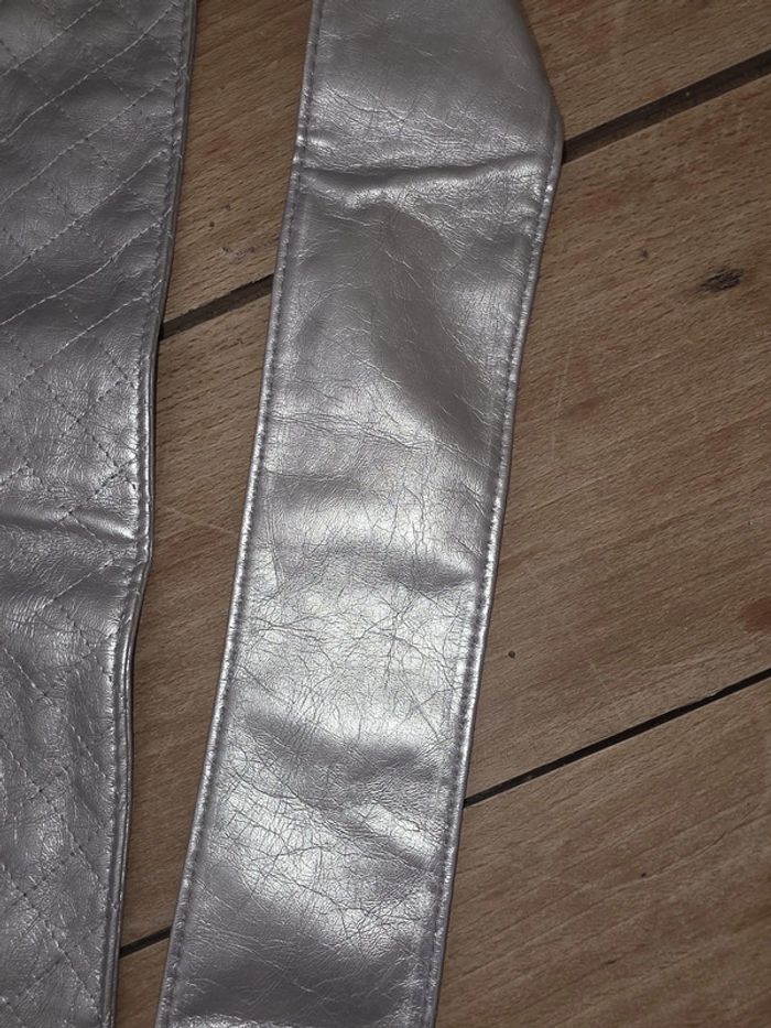 Ceinture argentée asymétrique – style rock – 112 cm – sans trous - photo numéro 4