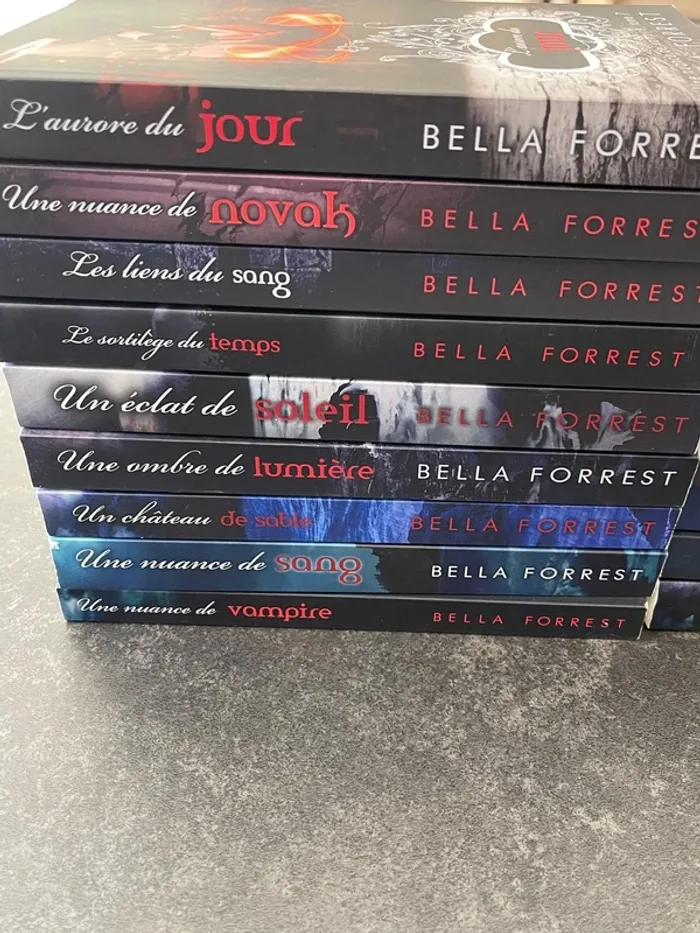 Série complète Une nuance de vampire – Tomes 1 à 16 – Bella Forrest - photo numéro 4