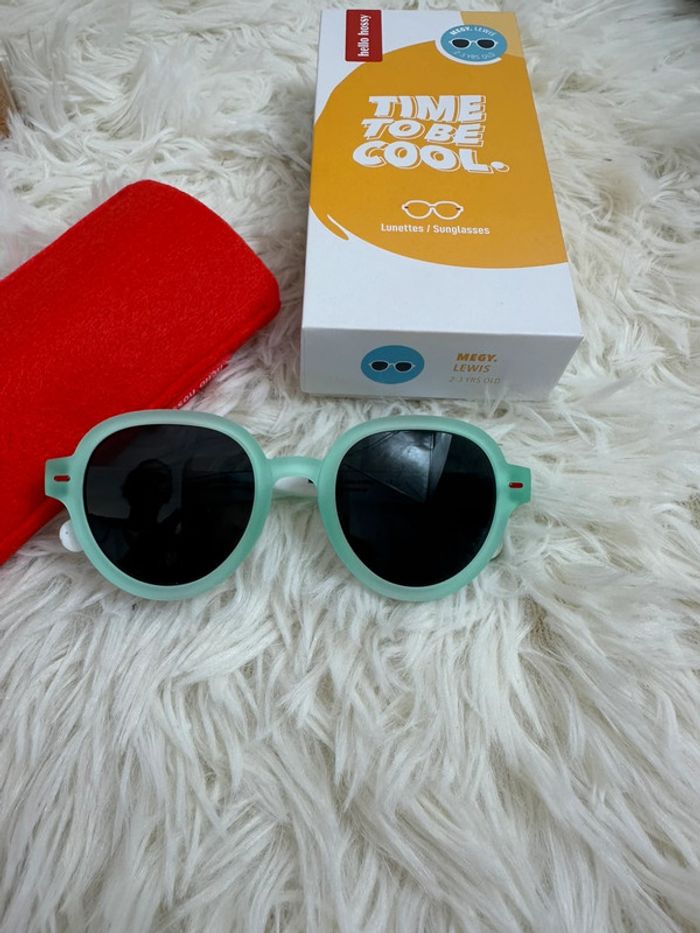 Paire de lunette de soleil hello Hossy taille 2-3 ans - photo numéro 2