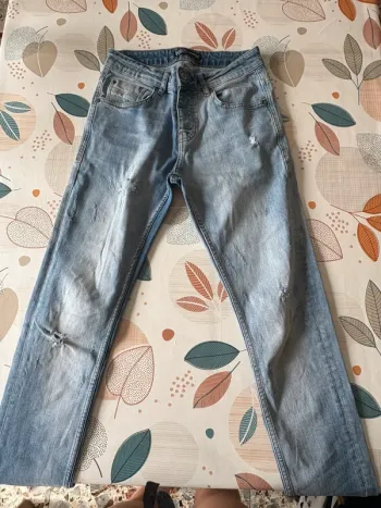 Jean Project X taille 28 très bon état