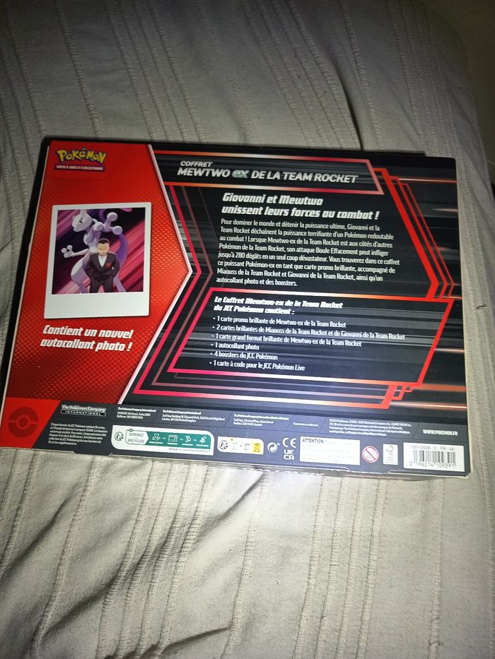 Coffret ev10 Mewtwo team rocket - photo numéro 2