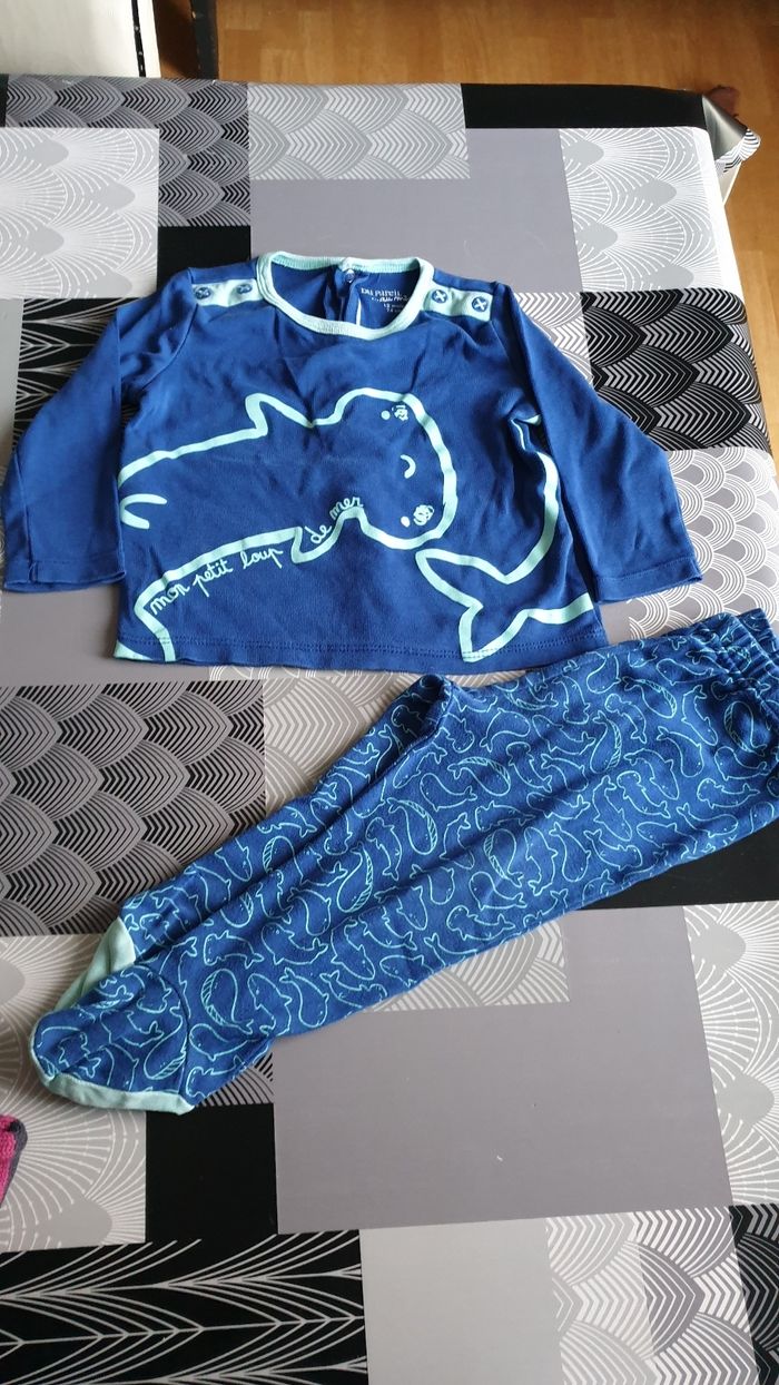 Pyjamas taille 12mois