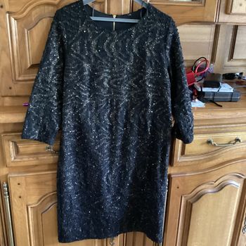 Robe noir pailletée 40