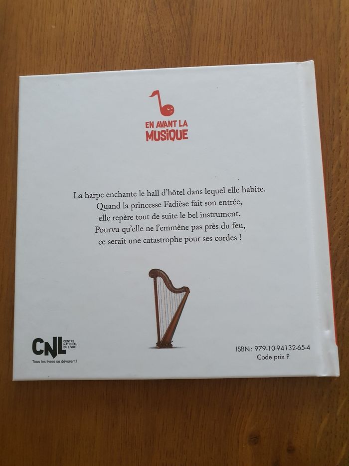 Concerto pour Harpe chat et poney - photo numéro 2