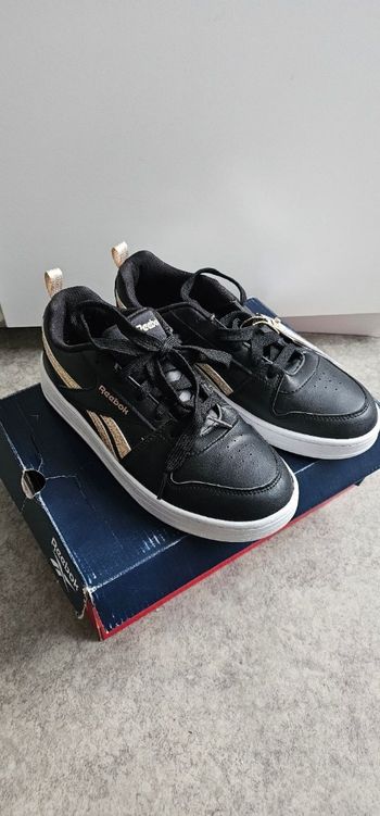 Baskets Reebok noires  taille 38  neuves avec boîte