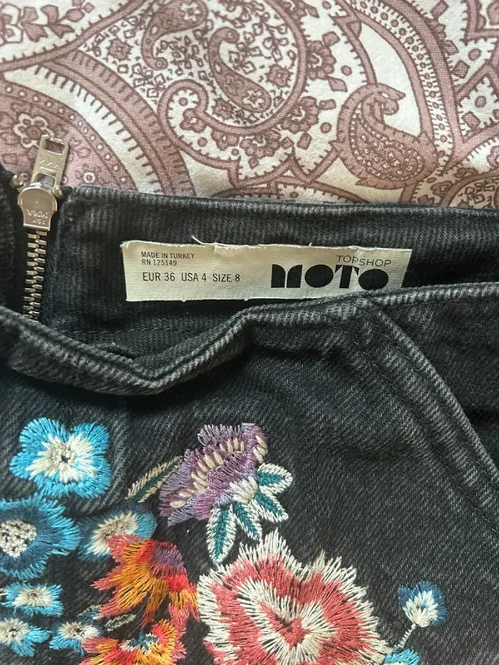 Jupe en jean à motifs - photo numéro 2