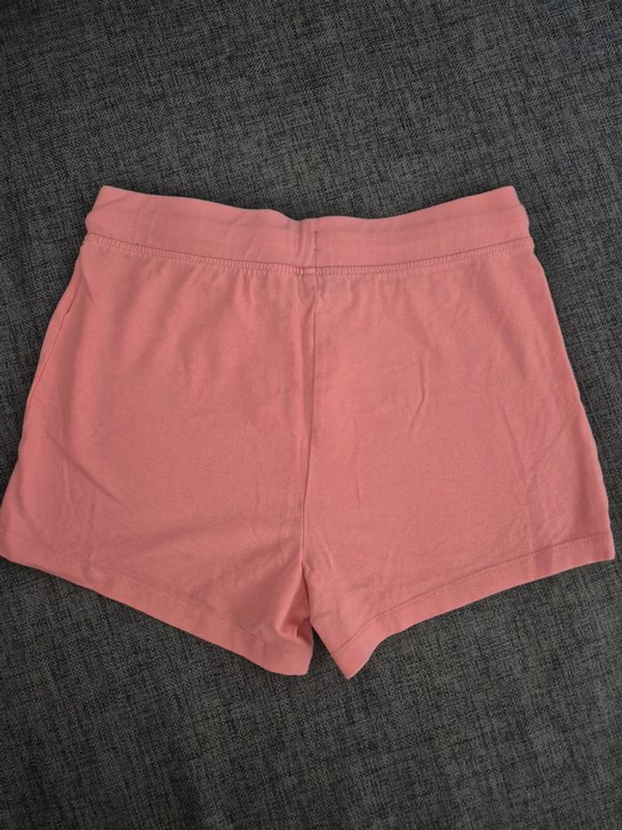 Short fille - photo numéro 5