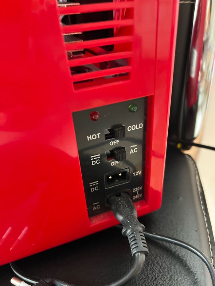 Mini frigo électrique rouge chaud et froid - photo numéro 4