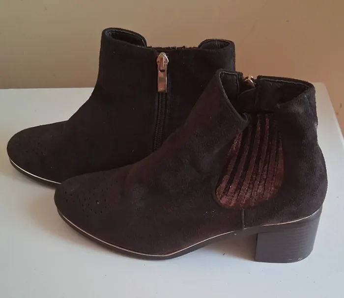 Bottines La Hall taille 37 - photo numéro 3