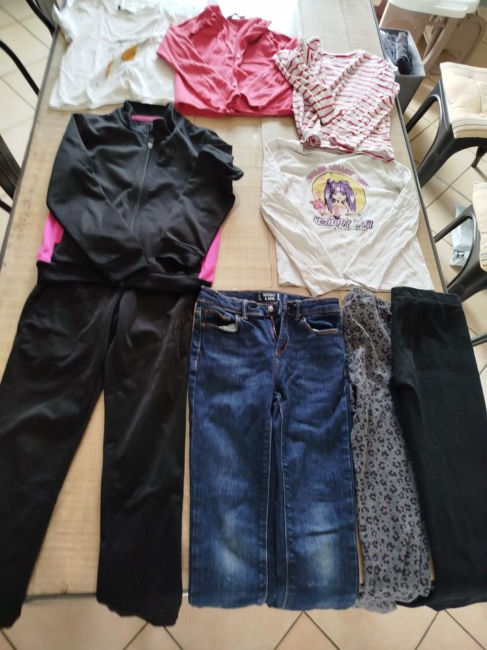 Lot de vêtements fille 8 ans - photo numéro 2