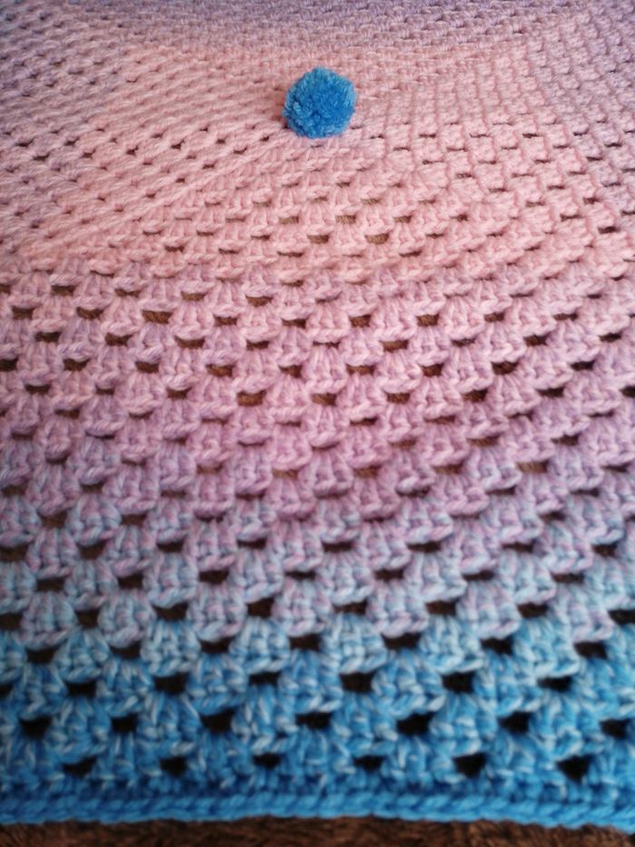 Couverture SWEET LOVE pour garçons et filles style vintage fait main au crochet - photo numéro 2