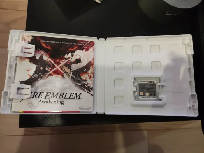 Jeu Fire Emblem Awakening nintendo 3DS - 2DS - photo numéro 2