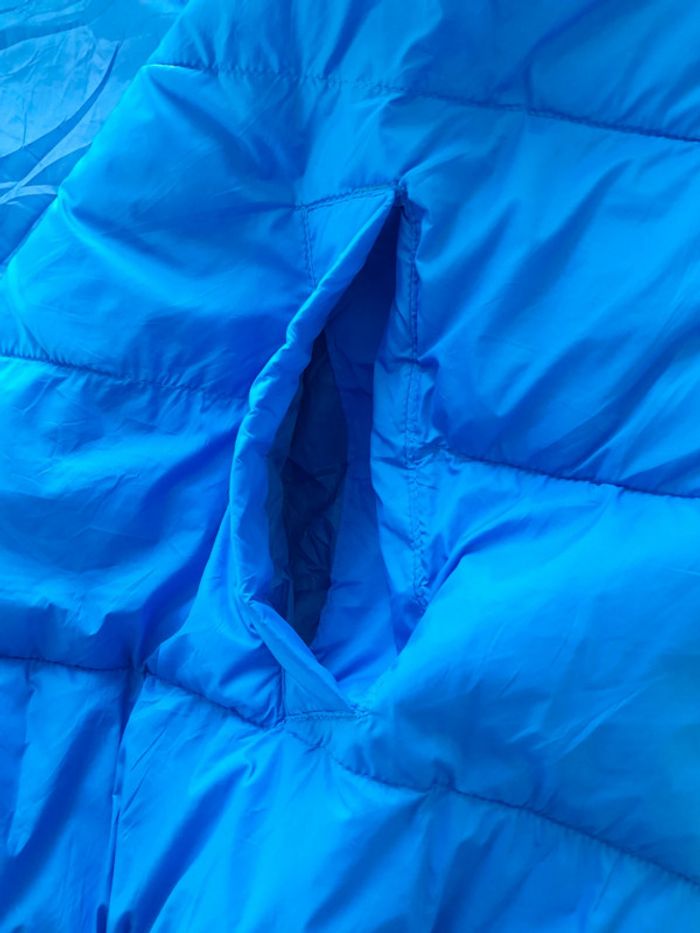 Veste GAP  légèrement rembourrée water résistant primaloft zip et capuche - photo numéro 10