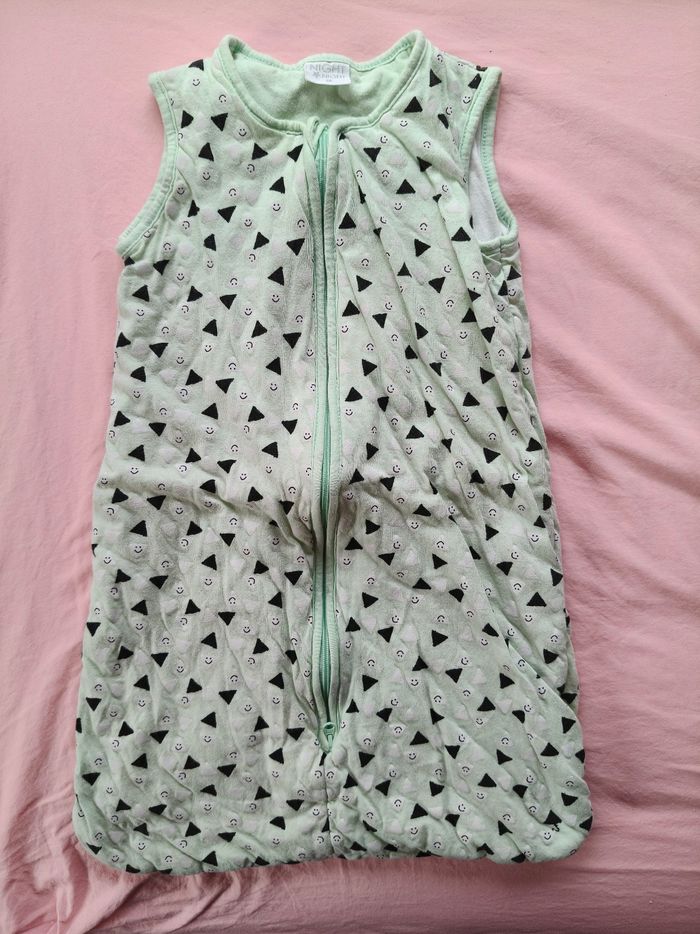 Gigoteuse mi saison mixte Night Night vert triangles 70 cm