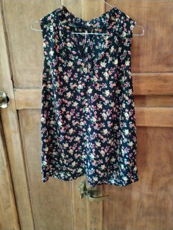 Petite blouse  fluide sans manches