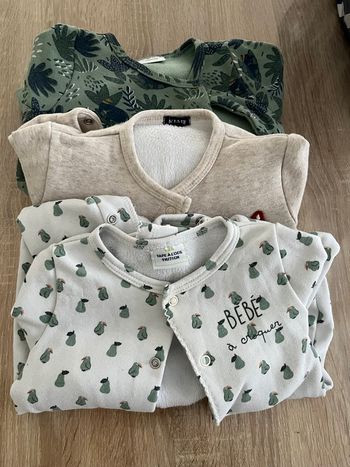 Lot 3 pyjamas
