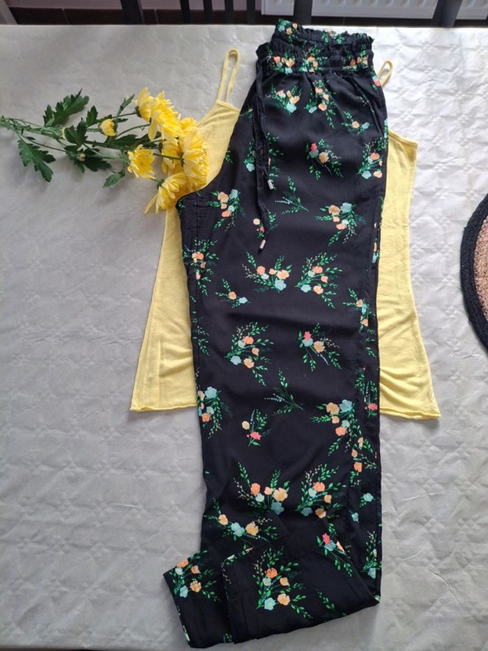 Très bel ensemble top jaune et pantalon fleuri - - photo numéro 7