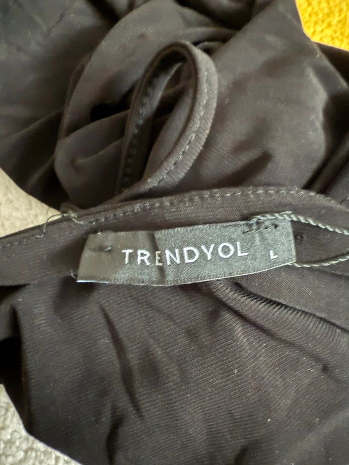 Robe de soirée Trendyol Taille 40 - photo numéro 3